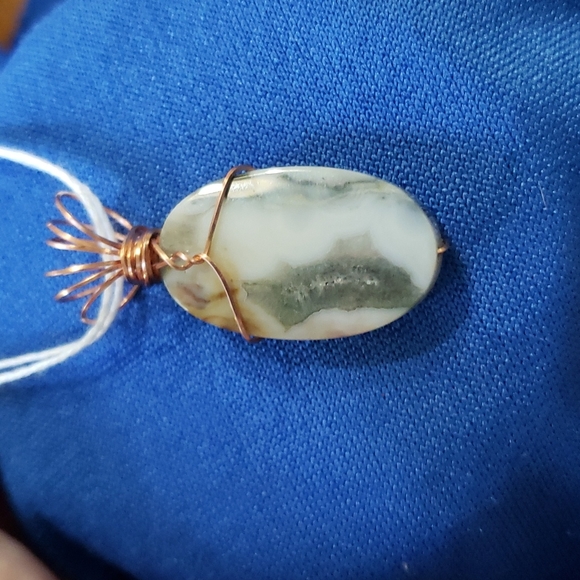 Oval Ocean Jasper & Copper Penadant. - Picture 4 of 4